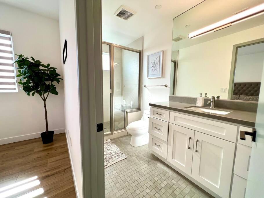 Luxury K-Town Dwelling With Private Rooftop Deck. Los Angeles Luaran gambar